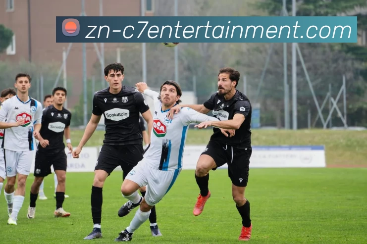 青岛绿茵足球俱乐部奋勇拼搏展现青春风采助力中国足球发展新篇章