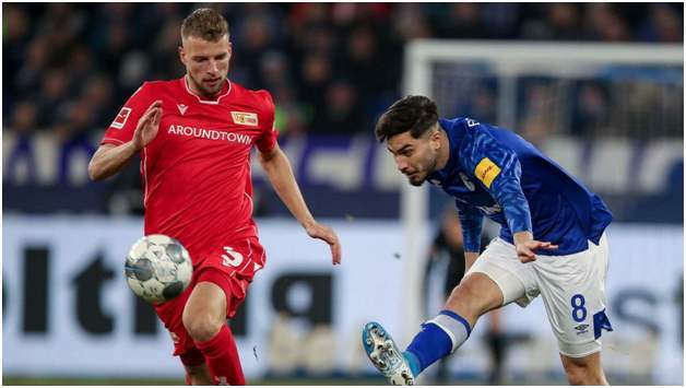 c7娱乐- 沙尔克04，保级形势严峻，高层酝酿换帅计划  